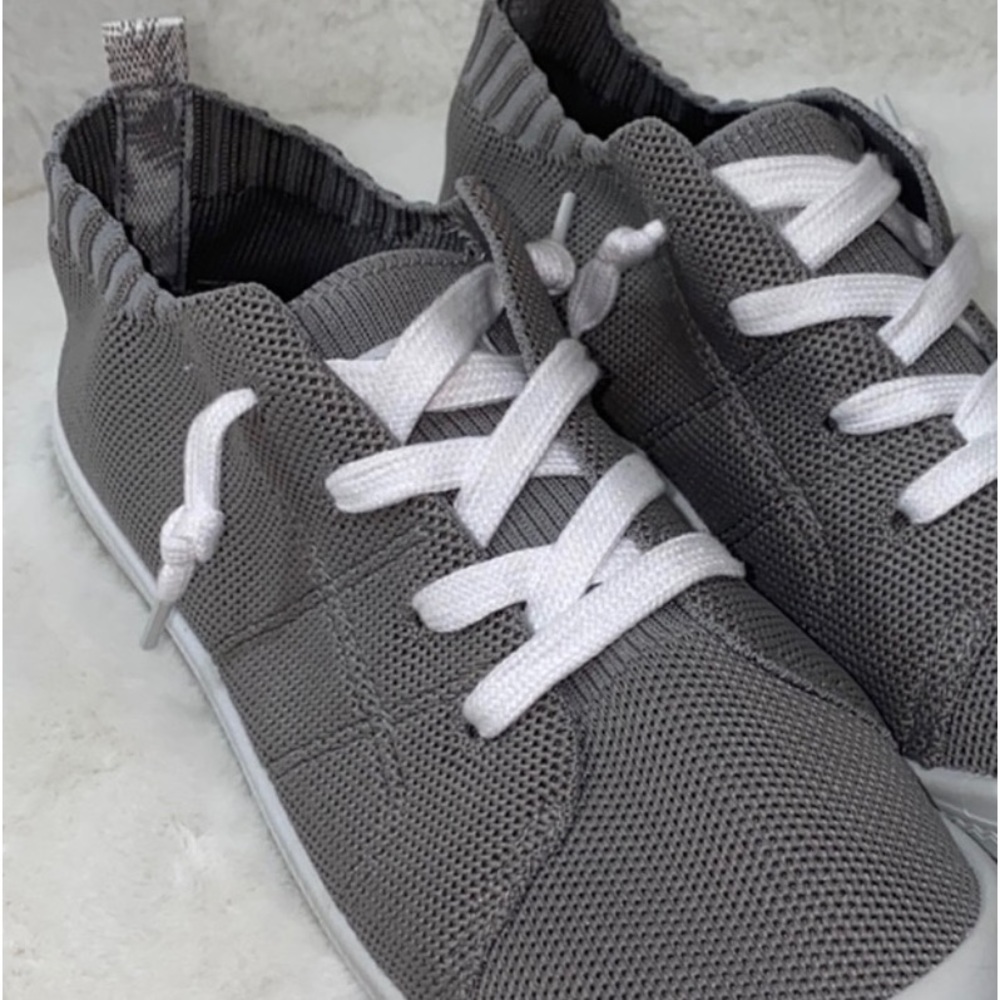 Tommy Bahama Memory Foam Sneaker